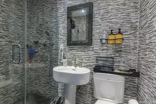 97 Gilmar Ln, Roslyn Heights, NY 11577 - Photo 21