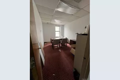 14604 Hillside Avenue, Jamaica, NY 11435 - Photo 5