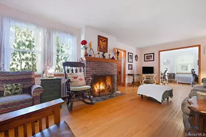 11 Muriel Road, Port Washington, NY 11050 - Photo 11