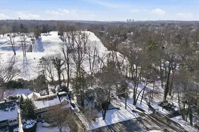 11 Muriel Road, Port Washington, NY 11050 - Photo 3