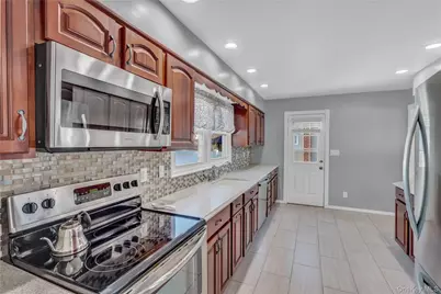 233 Sears Road, West Islip, NY 11795 - Photo 11