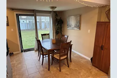 58 Floyd Place, East Norwich, NY 11732 - Photo 5