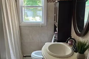 58 Floyd Pl, East Norwich, NY 11732 - Photo 11