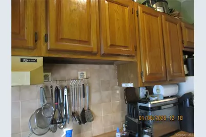 68-09 79 Street, Middle Village, NY 11379 - Photo 11