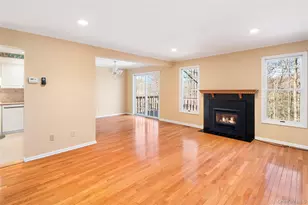 502 Kensington Way, Mount Kisco, NY 10549 - Photo 7