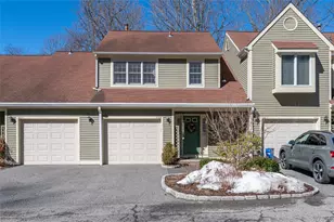 502 Kensington Way, Mount Kisco, NY 10549 - Photo 31