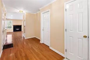 502 Kensington Way, Mount Kisco, NY 10549 - Photo 5