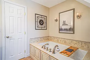 3 Hampton Dr, Center Moriches, NY 11934 - Photo 23