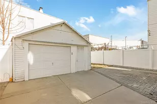 130-07 14th Ave, College Point, NY 11356 - Photo 17