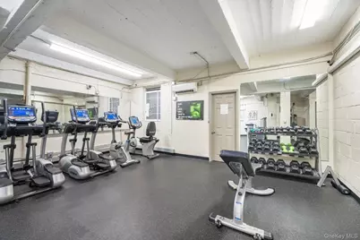 84-01 Main Street #527, Briarwood, NY 11435 - Photo 21