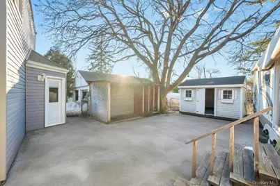 622 Wyngate Drive E, Valley Stream, NY 11580 - Photo 9