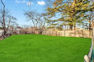 622 Wyngate Dr E, Valley Stream, NY 11580 - Photo 5