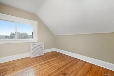 160 Argyle Avenue, Uniondale, NY 11553 - Photo 17