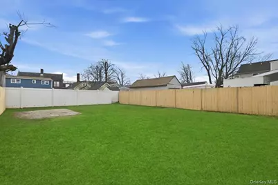 160 Argyle Avenue, Uniondale, NY 11553 - Photo 27