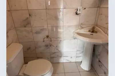 201 Red Hill Road, New City, NY 10956 - Photo 17