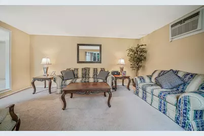 24 Oakdale Avenue, Farmingville, NY 11738 - Photo 13