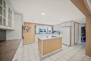 24 Oakdale Ave, Farmingville, NY 11738 - Photo 9