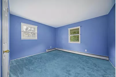 24 Oakdale Avenue, Farmingville, NY 11738 - Photo 23