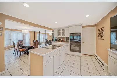 24 Oakdale Avenue, Farmingville, NY 11738 - Photo 7