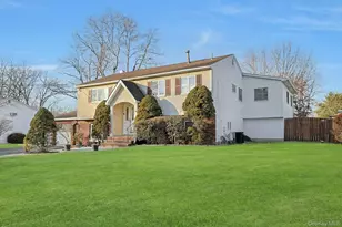 25 Tennyson Dr, Nanuet, NY 10954 - Photo 3