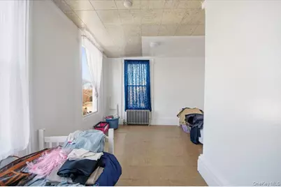 2523 Woodhull Avenue, Bronx, NY 10469 - Photo 19