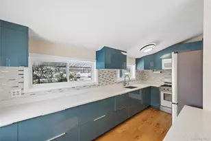 21 Amboy Rd, Oakdale, NY 11769 - Photo 13