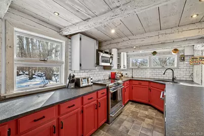 101 Drake Road, Pleasant Valley, NY 12569 - Photo 25