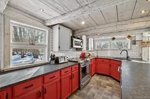 101 Drake Rd, Pleasant Valley, NY 12569 - Photo 25