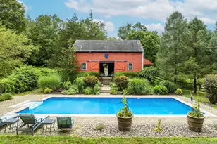 101 Drake Rd, Pleasant Valley, NY 12569 - Photo 3