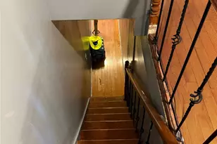 107-37 Van Wyck Expy, Jamaica, NY 11435 - Photo 19