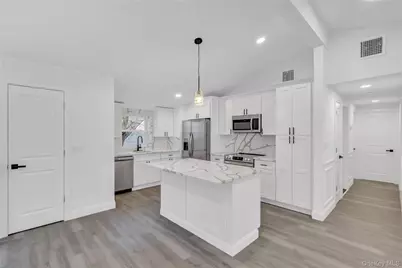 567 Puritan Drive, Shirley, NY 11967 - Photo 11