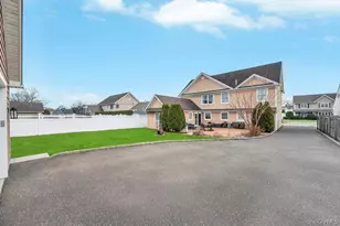 3597 Martha Blvd, Bethpage, NY 11714 - Photo 27