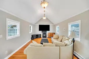 3597 Martha Blvd, Bethpage, NY 11714 - Photo 15