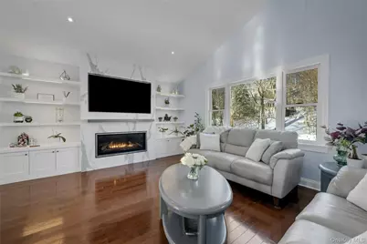 30 Highclere Lane, Valhalla, NY 10595 - Photo 5