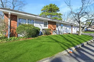 128D Exmore Ct, Ridge, NY 11961 - Photo 29