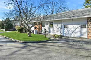 128D Exmore Ct, Ridge, NY 11961 - Photo 27