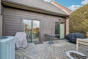 4 Southgate Cir, Massapequa Park, NY 11762 - Photo 5