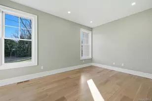 75 Crescent Ct, Wading River, NY 11792 - Photo 27