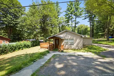 6 Farmingdale Lane, Bloomingburg, NY 12721 - Photo 9