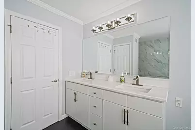 115 Willow Wood Drive, Oakdale, NY 11769 - Photo 21