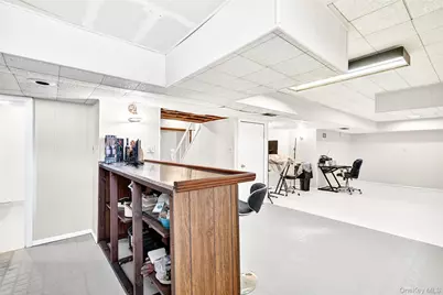 106 Wellford Road, White Plains, NY 10607 - Photo 21