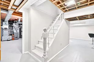 106 Wellford Rd, White Plains, NY 10607 - Photo 19