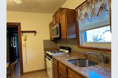 70 E Beverly Parkway, Valley Stream, NY 11580 - Photo 9