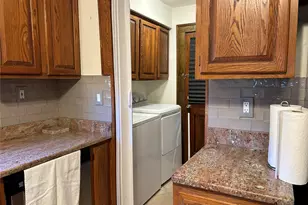 70 E Beverly Pkwy, Valley Stream, NY 11580 - Photo 11