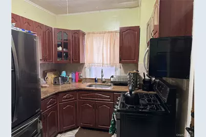 10736 109th Street, Richmond Hill, NY 11419 - Photo 7