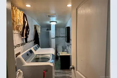 10736 109th Street, Richmond Hill, NY 11419 - Photo 11