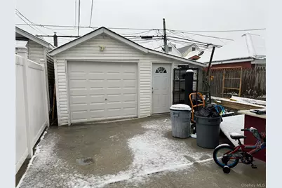 10736 109th Street, Richmond Hill, NY 11419 - Photo 33