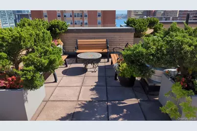 245 E 25th Street #15E, New York, NY 10010 - Photo 17