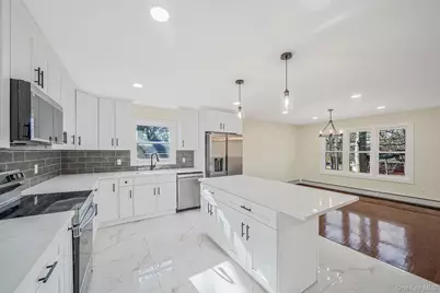 95 Berkshire Drive, Farmingville, NY 11738 - Photo 3