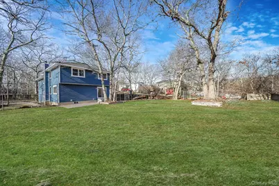 95 Berkshire Drive, Farmingville, NY 11738 - Photo 27